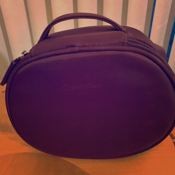 Calvin Klein Obsession Bronze Brown Round Zippered Makeup Travel Bag 100% Nylon - Picture 1 of 10